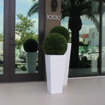Mittel Beau fibra de vidrio jarrón Topiary