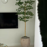 Olivo artificial “Shady Lady” en macetero Parthenon